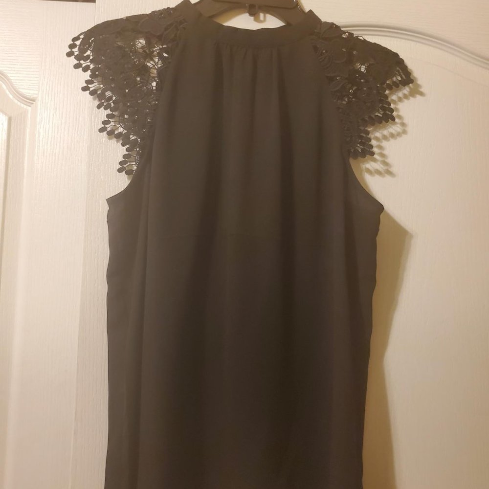 #426 Express Black Lace Sleeve Cutout Back Tank Size Medium
